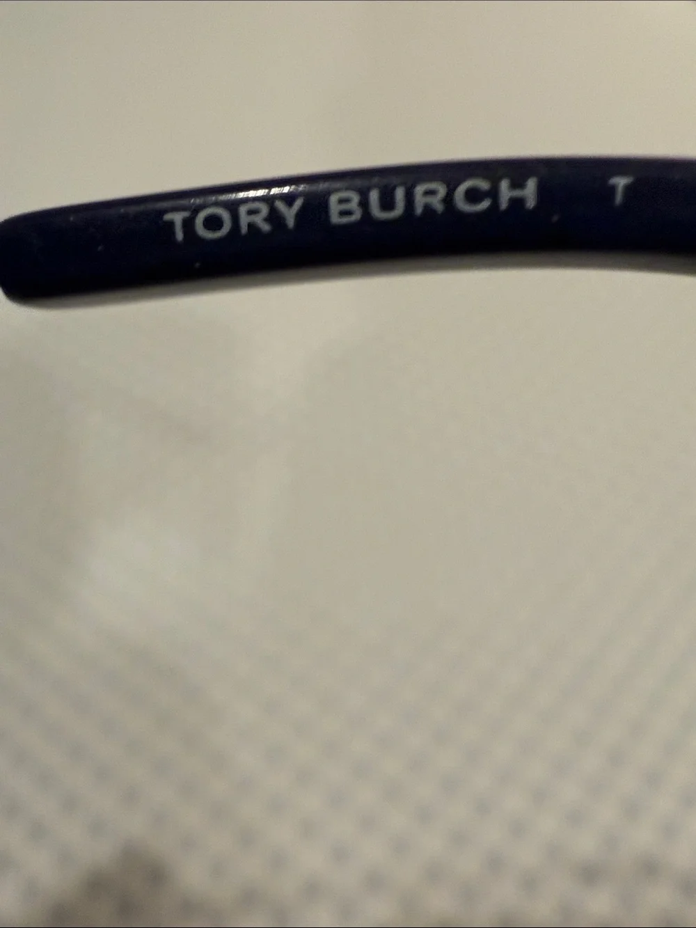 Tory Burch Polarized Aviator Sunglasses w/ bag and Saffiano case